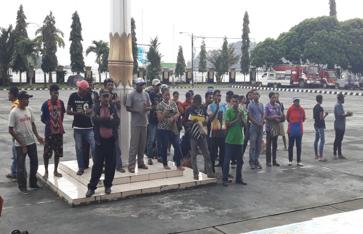 Gubernur Diminta Usut Dugaan Ijazah Palsu Bupati Yapen